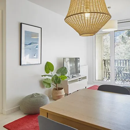 Always Easy I Secundino Esnaola *