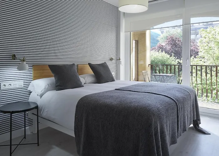 Always Easy I Secundino Esnaola Апартаменти