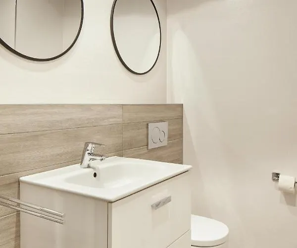 Апартаменти Always Easy I Secundino Esnaola